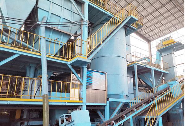Green sand molding machine for automated casting production of ductile iron