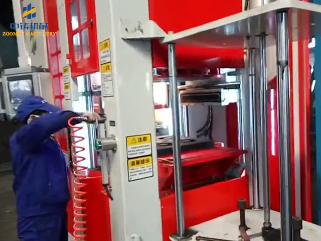 Fully automatic horizontal casting molding machine