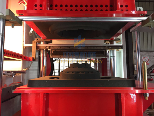 Horizontal parting flaskless molding project