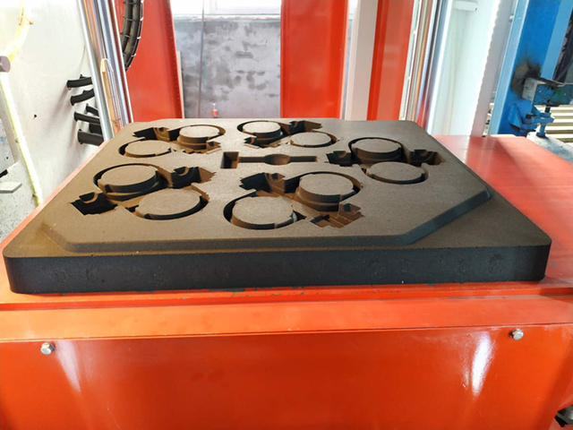 Automatic shooting sand molding machine Z5161