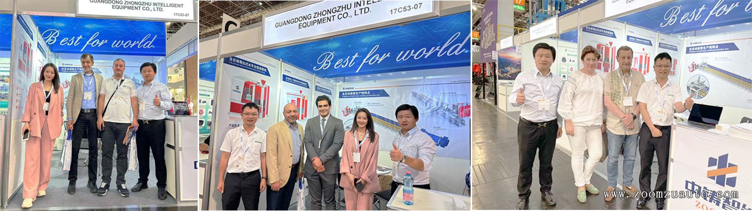 Group photo of ZOOMZU and casting enterprise users at the exhibition